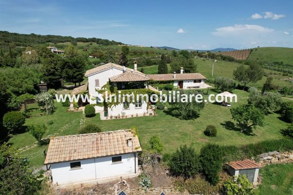 casale in vendita a Capalbio in zona Pescia Fiorentina