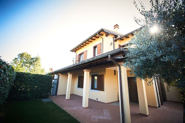 casa indipendente in vendita a Capalbio in zona Borgo Carige