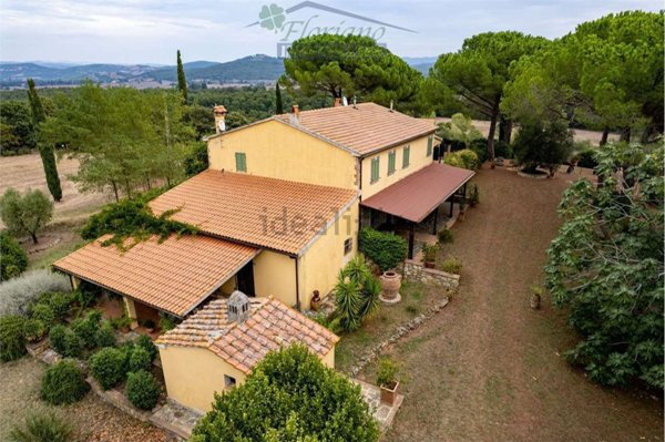 casa indipendente in vendita a Capalbio