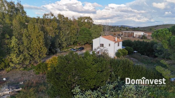 casa indipendente in vendita a Capalbio in zona Pescia Fiorentina