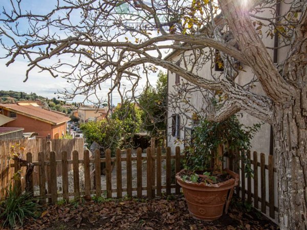 casa indipendente in vendita a Capalbio