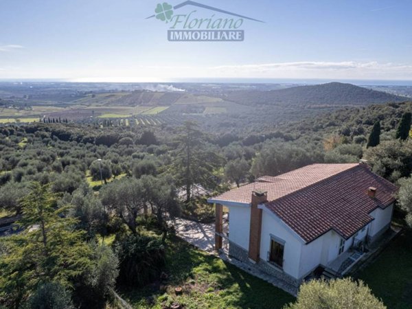 casa indipendente in vendita a Capalbio