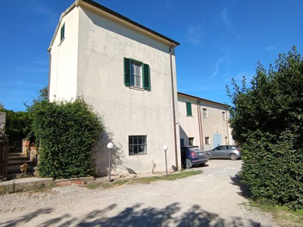casa indipendente in vendita a Capalbio in zona Pescia Fiorentina
