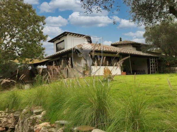 casa indipendente in vendita a Capalbio