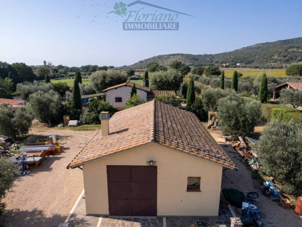 casa indipendente in vendita a Capalbio