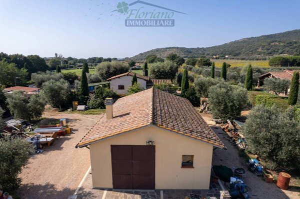 casa indipendente in vendita a Capalbio
