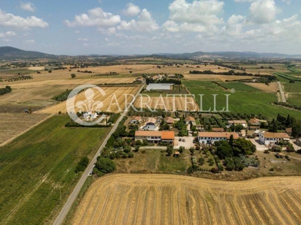 casa indipendente in vendita a Capalbio