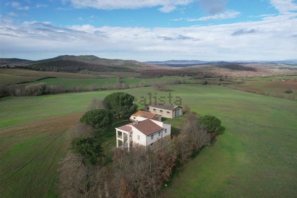 casa indipendente in vendita a Capalbio in zona Carige Alta