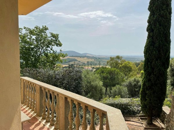 casa indipendente in vendita a Capalbio