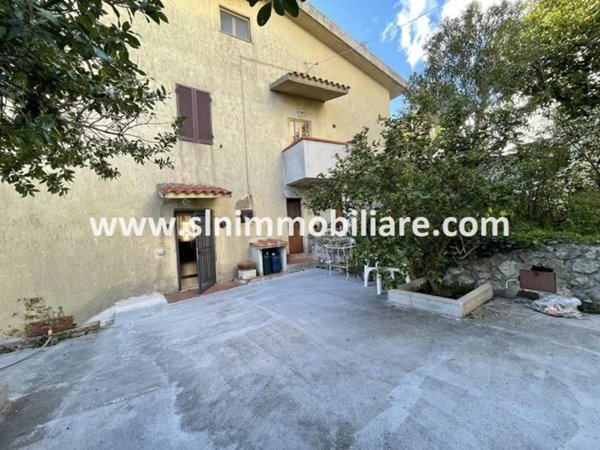 casa indipendente in vendita a Capalbio