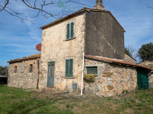 casa indipendente in vendita a Capalbio