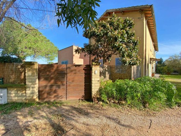 casa indipendente in vendita a Capalbio in zona Selva Nera