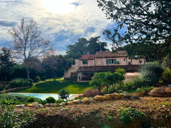 casa indipendente in vendita a Capalbio