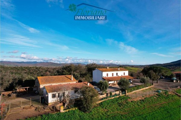 casa indipendente in vendita a Capalbio