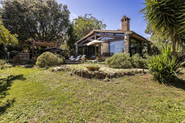 casa indipendente in vendita a Capalbio