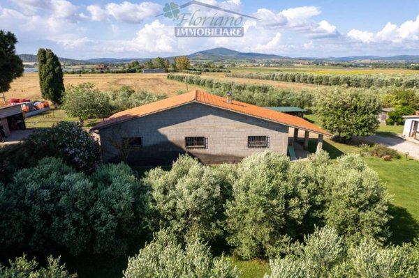 casale in vendita a Capalbio in zona Selva Nera