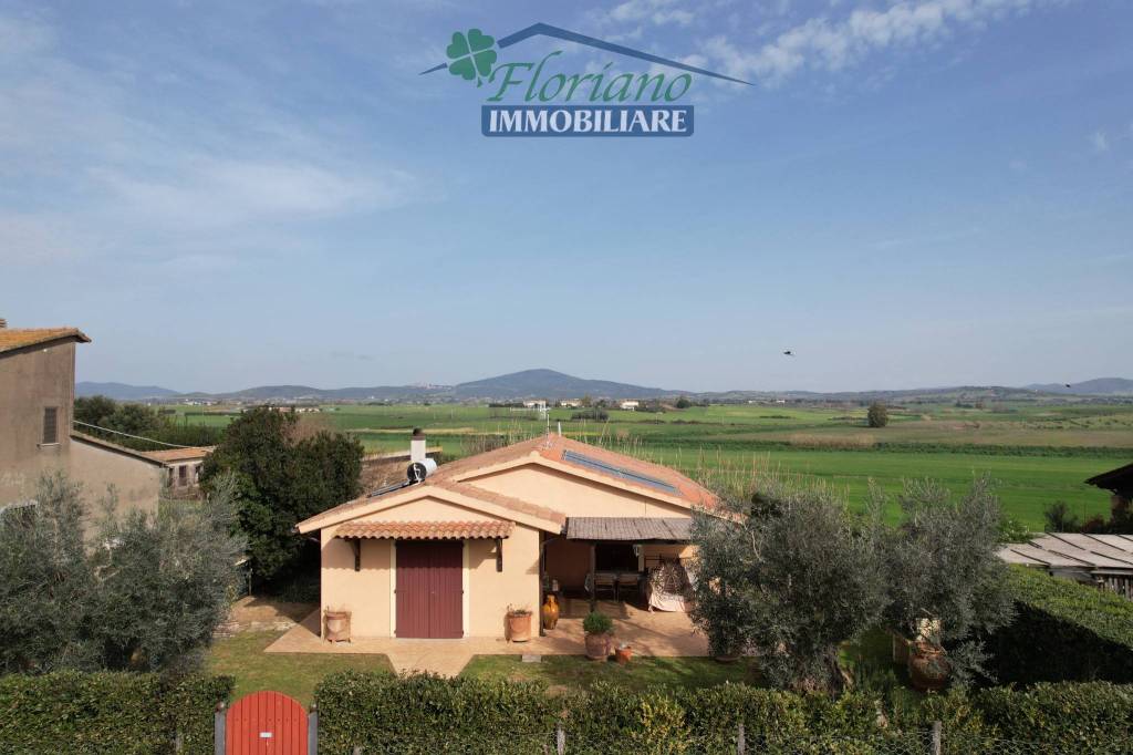 casa indipendente in vendita a Capalbio in zona Borgo Carige