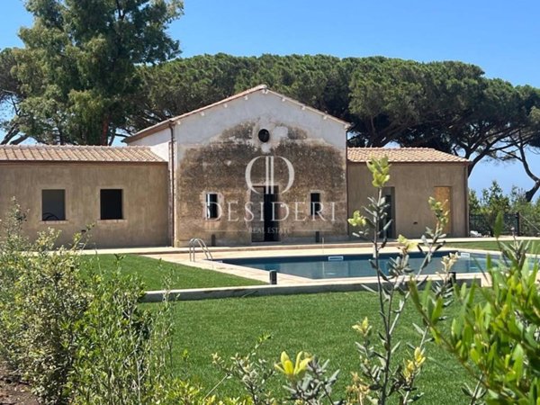 casa indipendente in vendita a Capalbio