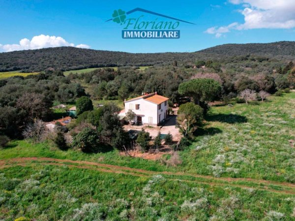 casa indipendente in vendita a Capalbio