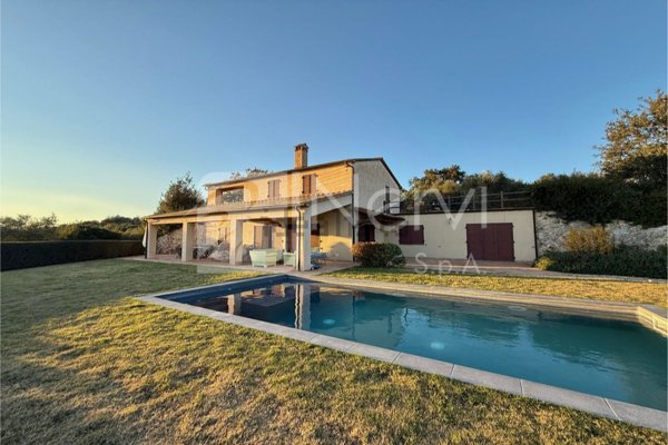 casa indipendente in vendita a Capalbio