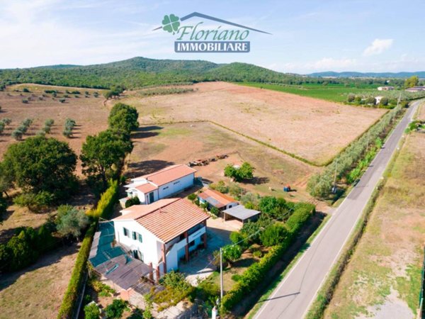 casa indipendente in vendita a Capalbio