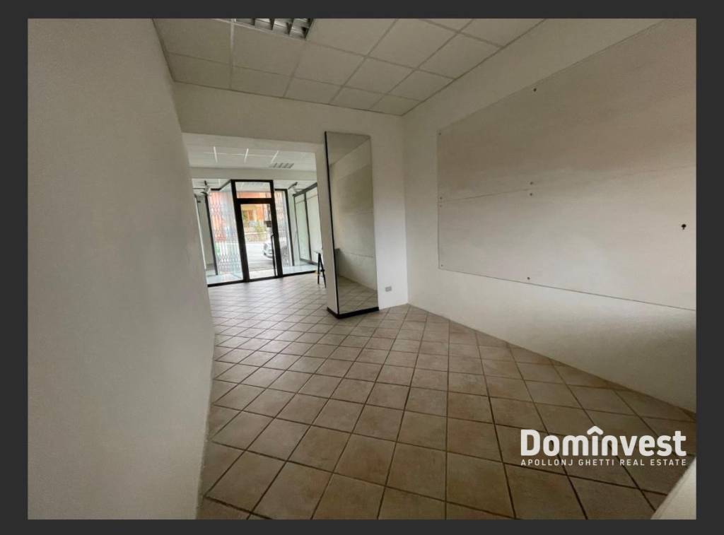 negozio in vendita a Capalbio