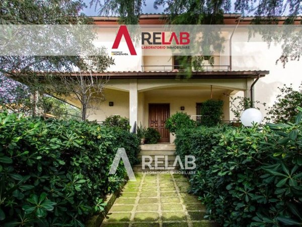 casa indipendente in vendita a Capalbio in zona Borgo Carige