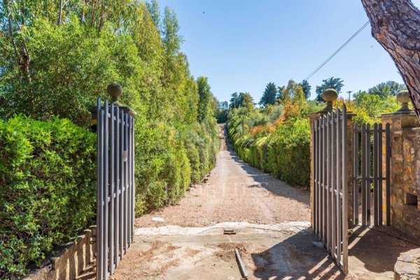 casa indipendente in vendita a Capalbio