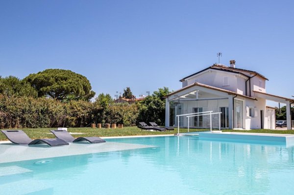 casa indipendente in vendita a Capalbio