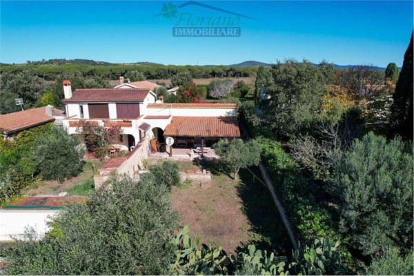 casa indipendente in vendita a Capalbio