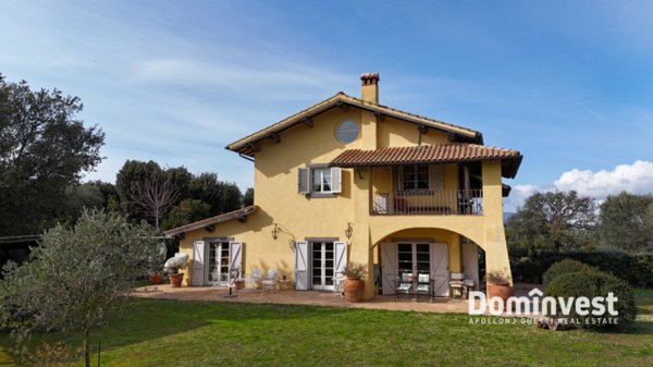 casa indipendente in vendita a Capalbio