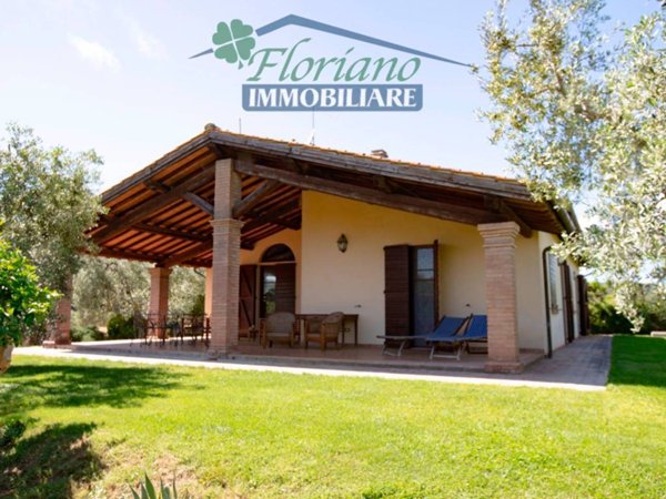 casa indipendente in vendita a Capalbio