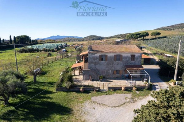 casa indipendente in vendita a Capalbio