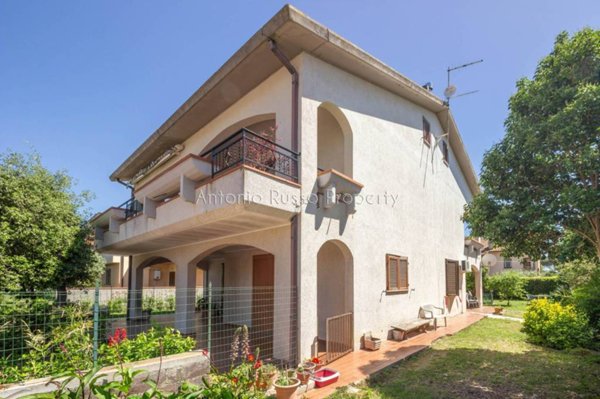 appartamento in vendita a Capalbio in zona Borgo Carige