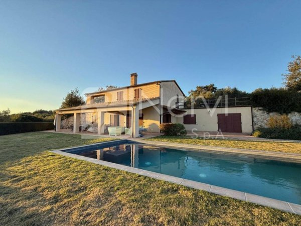 casa indipendente in vendita a Capalbio