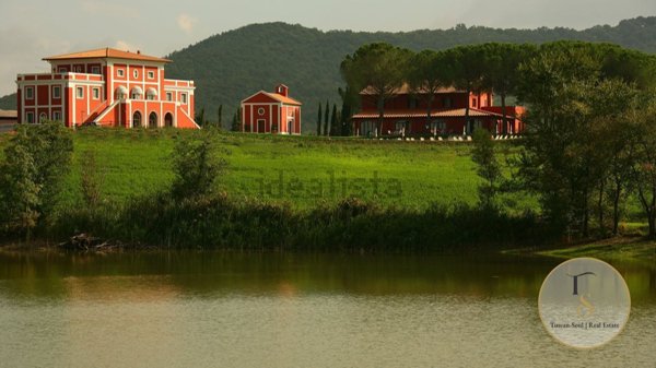 casa indipendente in vendita a Capalbio