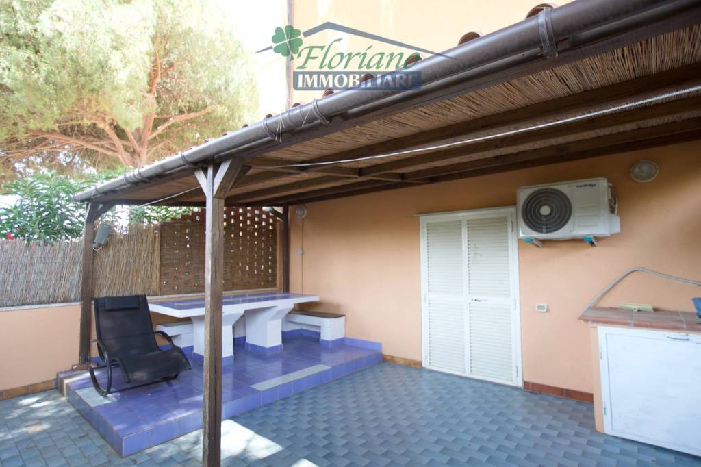 appartamento in vendita a Capalbio in zona Pescia Fiorentina