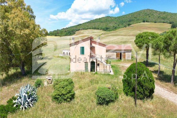 casale in vendita a Capalbio in zona Pescia Fiorentina