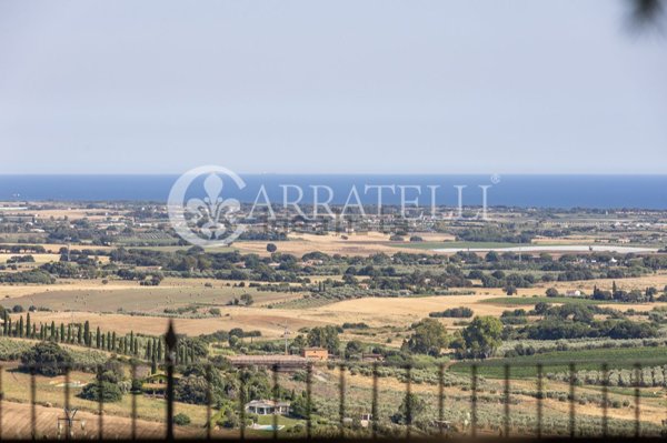 casa indipendente in vendita a Capalbio