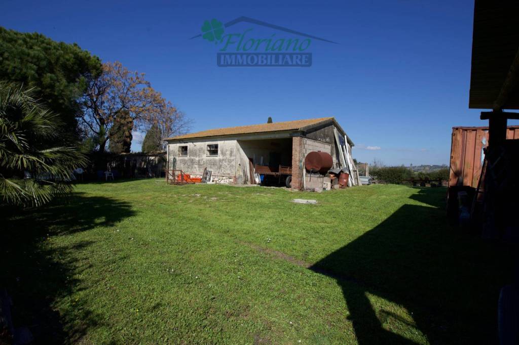 casa indipendente in vendita a Capalbio