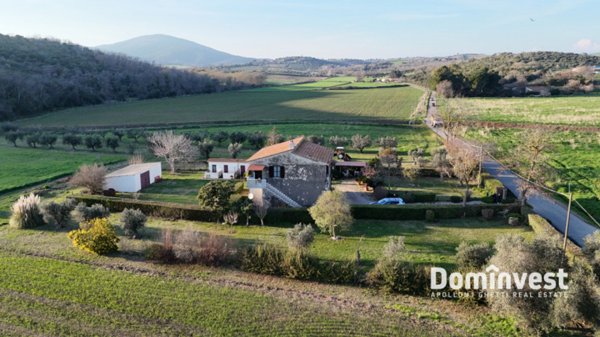casa indipendente in vendita a Capalbio in zona Pescia Fiorentina