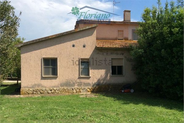 casale in vendita a Capalbio in zona Pescia Fiorentina