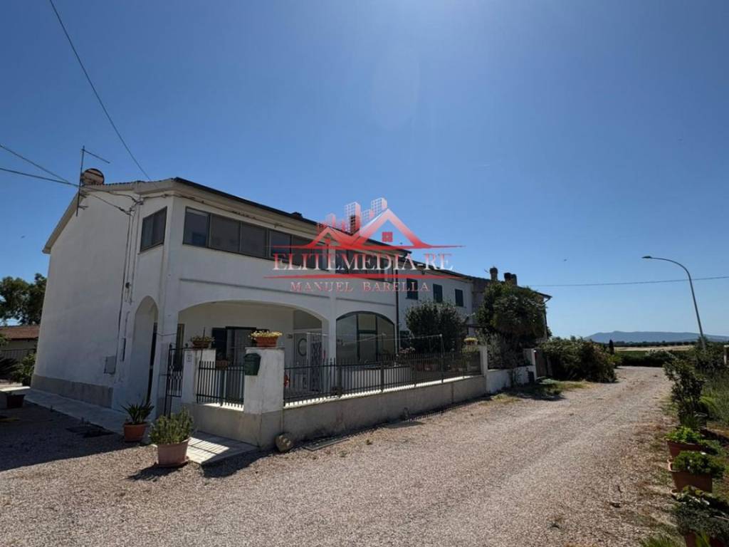casa indipendente in vendita a Capalbio
