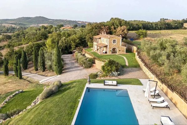 casa indipendente in vendita a Capalbio