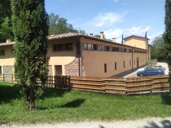 appartamento in vendita a Castel del Piano in zona Prato delle Macinaie