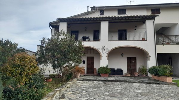 casale in vendita a Castel del Piano