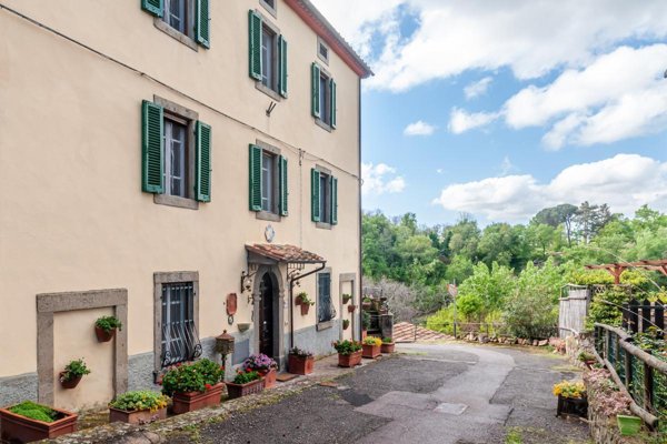 casa indipendente in vendita a Castel del Piano
