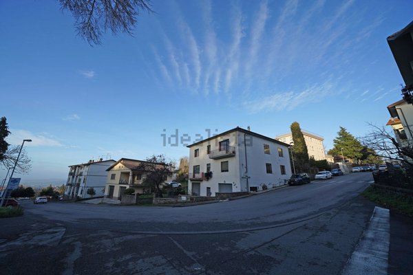 appartamento in vendita a Castel del Piano