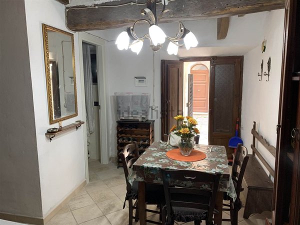 casa indipendente in vendita a Castel del Piano