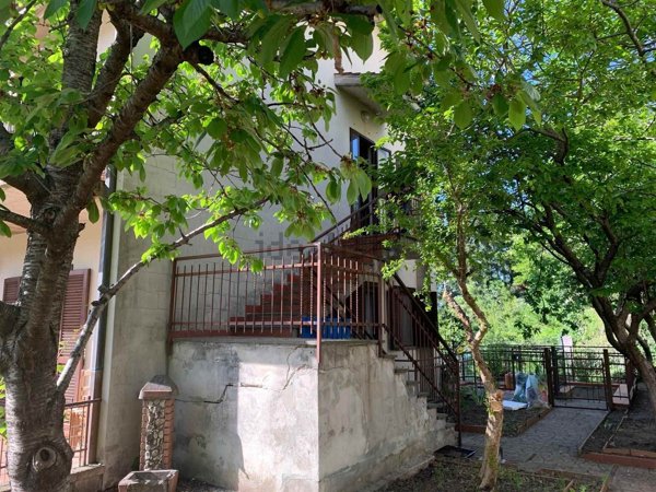 appartamento in vendita a Castel del Piano